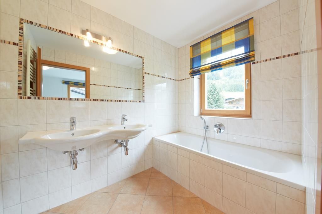 Appartement Mitteregg Σάαλμπαχ-Χίντεργκλεμ Δωμάτιο φωτογραφία